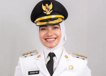Gerak Cepat Tangani Banjir Timpeh, Bupati Dharmasraya Annisa Instruksikan Wabup dan Sekda Pimpin Tanggap Darurat