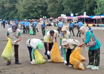 Peringatan Hari Peduli Sampah Nasional 2025: Forsepsi Turut Sukseskan Aksi Bersih-bersih Pantai Air Manis