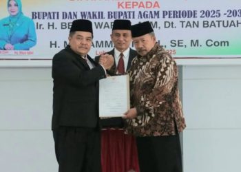 Sertijab Bupati dan Wakil Bupati Agam dari AWR ke Benni Warlis dan Muhammad Iqbal