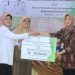 Wabup Dharmasraya Serahkan Bantuan ATENSI bagi Disabilitas, Lansia, dan Anak Terlantar