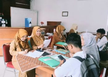 Seleksi Penerimaan Murid Baru di SMK Negeri 6 Padang Banjir Peminat, Hari Kedua Pendaftaran Membludak!
