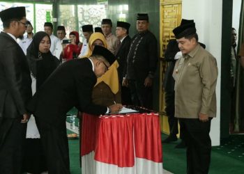 Bupati Agam Lantik PAW Pimpinan Baznas Periode 2022–2027