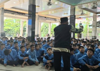 SMPN 13 Padang Gelar Maulid Nabi Muhammad SAW, Ajak Siswa Teladani Akhlak Nabi yang Selaras dengan Dimensi Profil Pelajar Pancasila
