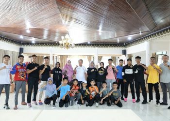 KONI dan Disdikpora Pariaman Lepas Atlet Tarung Derajat untuk Seleksi Nasional Tingkat Sumbar