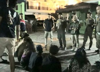 Satpol PP Padang Amankan 7 Anak di Bawah Umur yang Kedapatan Menghirup Lem dan Menyimpan Sajam