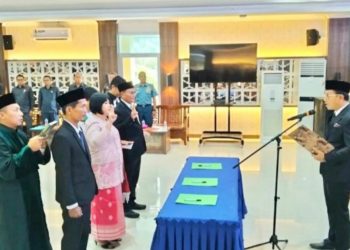 Bupati Rinto Wardana Lantik Pejabat Administrator dan Fungsional di Lingkungan Pemkab Mentawai