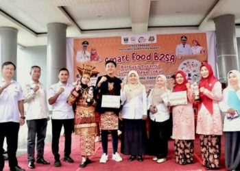 Tampil Gemilang, Agam Borong Tiga Penghargaan di Ajang Smart Food B2SA Sumbar 2025