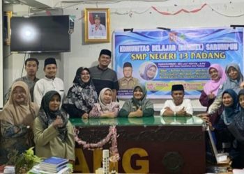 KOMBEL Sarumpun SMPN 13 Padang Adakan Bimtek Penyusunan Soal Berbasis Pembelajaran Mendalam dan Sesuai Kaidah