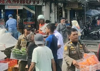 Satpol PP Padang Tidak Kasih Longgar Terhadap Pedagang yang Melanggar Aturan