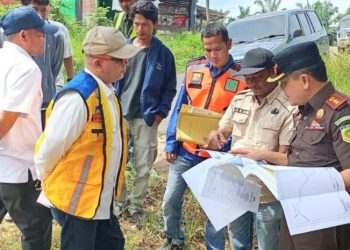 Lakukan Pendampingan Hukum, Kajari Dharmasraya Tinjau Pembangunan Jalan Simpang Tabek-Padang Laweh