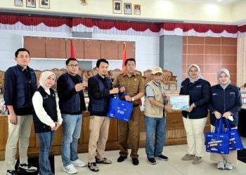 Komisaris Biofarma Padang Salurkan Bantuan untuk Korban Bencana di Agam