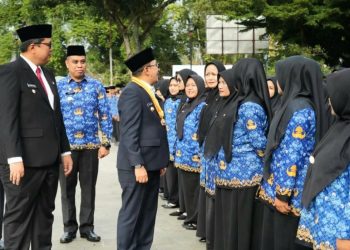 Bupati Tanah Datar Eka Putra Lantik 1.334 PPPK Paruh Waktu