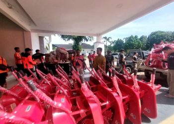 Berguna untuk Pemulihan Lingkungan, Perantau Agam di Jakarta Bantu 33 Gerobak Sorong