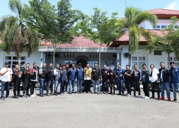 Motor Gede Sumbar Salurkan Bantuan Rendang untuk Masyarakat Kota Pariaman
