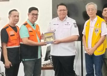 Wakil Bupati Bulukumba Sulsel Serahkan Langsung Bantuan untuk Korban Bencana di Tanah Datar