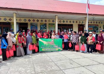 Indo Jalito Peduli (IJP) Serahkan Bantuan untuk Masyarakat Terdampak Bencana di Agam