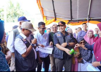 Menko PMK Resmikan Huntara di Sumbar, Penyintas Bencana Padang Pariaman Siap Huni Asam Pulau dan Talao Mundam