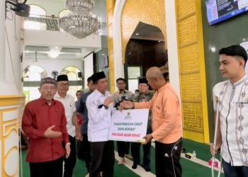 Baznas Agam Salurkan Ratusan Juta Dana Zakat untuk Para Mustahik