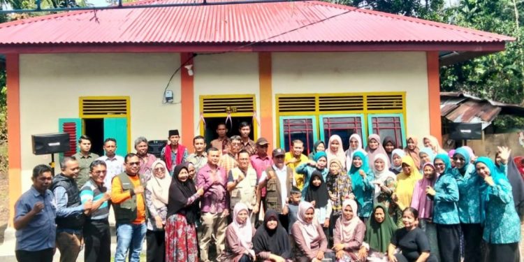Peduli Disabilitas, Bupati JKA Resmikan Rumah Layak Huni di Nagari Lareh Nan Panjang Barat