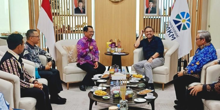Bupati JKA Perjuangkan Pemulihan UMKM, Padang Pariaman Dapat Dukungan Pusat Selama Dua Tahun