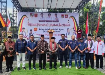 Bupati Agam Benni Warlis Hadiri Syukuran Milad Perak dan Halal Bihalal IKLA Riau