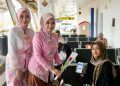 Sapa Kartini, KAI Divre II Sumbar Beri Apresiasi kepada Penumpang Perempuan