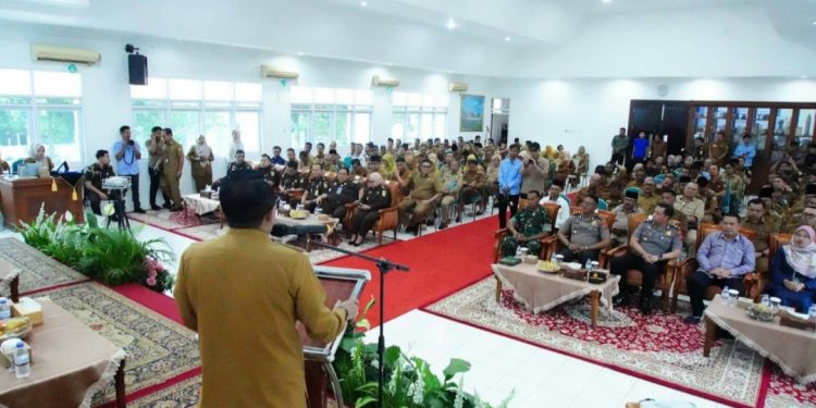 Perkuat Sinergi dan Tingkatkan Kinerja, Pemkab Tanah Datar Gelar Rakor dan Raker Sekaligus