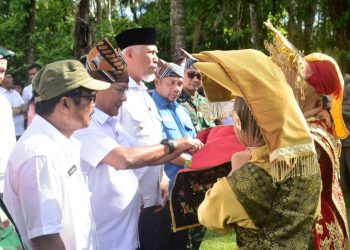 Buka TMMD ke 128 di Padang Pariaman, Gubernur Mahyeldi: Tumbuhkan Semangat Kebersamaan dan Gotong Royong
