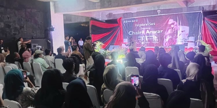 Hari Puisi Nasional 2026: Chairil Anwar Serasa Hidup Kembali di Taman Budaya Sumbar