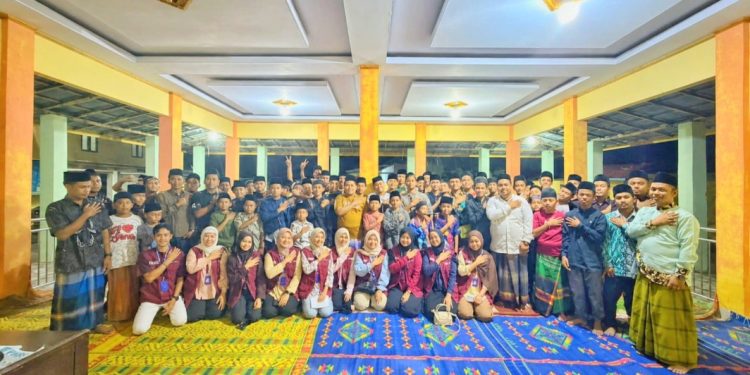 Muhadarah PPMINI Tandikek Padang Pariaman Dihadiri Mahasiswa PKLT Korong Lubuak Aro dari Poltekkes Kemenkes Padang