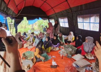 Pastikan Logistik Korban Aman, Bupati Eka Putra Tinjau Kesiapan Dapur Umum