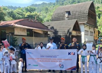 Tanamkan Budaya Selamat, KAI Divre II Sumbar Gelar “Sapa Sekolah dan Masjid/Musholla” di Sekitar Jalur KA
