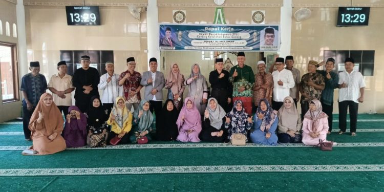 Sekjen MUI Pusat Amirsyah Tambunan Buka Raker DMI Ranting Kelurahan Surau Gadang Nanggalo