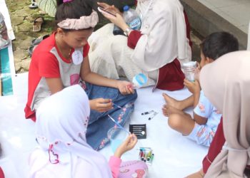 Pemberdayaan Masyarakat Melalui Program Desa Binaan HIMA IKM KM FKM Unand dalam Pencegahan DBD di Kelurahan Alai Parak Kopi Padang.