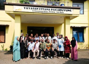 Bupati Tanah Datar Eka Putra Tinjau Asrama Mahasiswa Yayasan Pagaruyung di Bandung