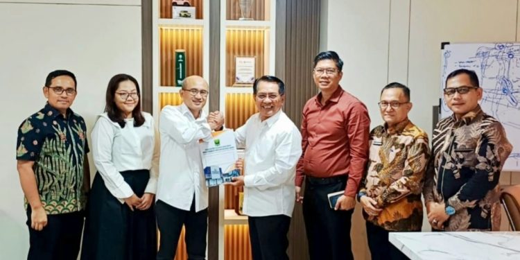 Temui Direktur Jalan Bebas Hambatan Kementerian PU, Bupati JKA Perjuangkan Penggantian Aset Daerah untuk Rest Area Tol Padang -Sicincin