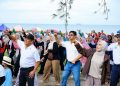 Meriah dan Penuh Energik, Senam Sehat Guncang Kampung Nelayan Merah Putih Katapiang
