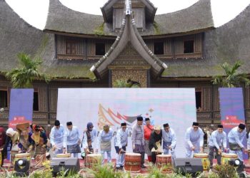 Gubernur Sumbar Membuka Secara Resmi Festival Minangkabau 2026 di Kabupaten Tanah