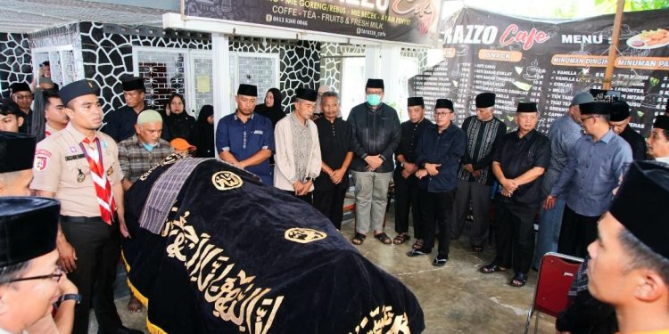 Tanah Datar Berduka, Mantan Wakil Bupati Aulizul Syuib Tutup Usia