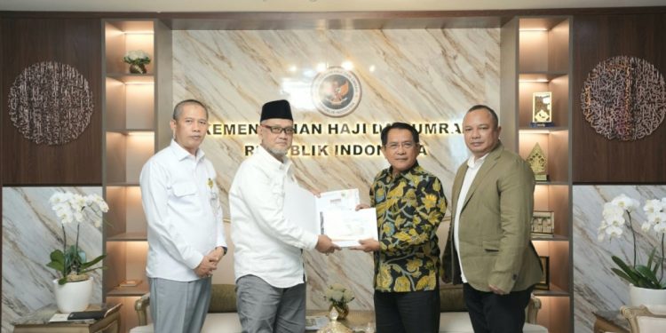Dorong Percepatan Pembangunan Embarkasi Haji di Batang Anai, Bupati JKA Temui Menteri Haji dan Umrah