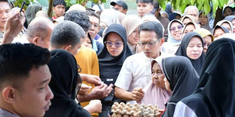 PT Charoen Pokphand Indonesia Tbk Salurkan 15.000 Butir Telur untuk 1.000 Keluarga di Agam