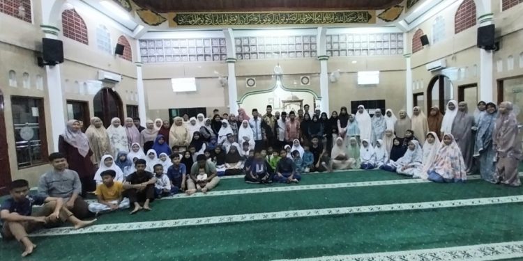 Program Mengaji Gratis Masjid Al Mukarramah Siteba Nanggalo Resmi Dibuka