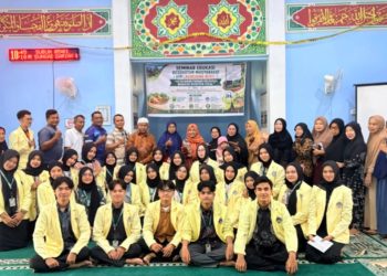 Unit KKN Mahasiswa dan Pusat Riset Kearifan Lokal UNP Gandeng Pemerintah Nagari Ambuang Kapua Padang Pariaman Gelar Seminar Edukasi Kesehatan