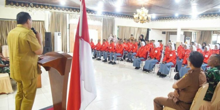 Walikota Pariaman Yota Balad Ingatkan Pentingnya Kedisiplinan pada Calon Paskibraka