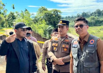 Pemkab Padang Pariaman Bergerak Cepat Tangani Longsor di Aur Malintang, Pj Sekda dan Anggota DPR RI Sepakati Pembukaan Trase Jalan Baru