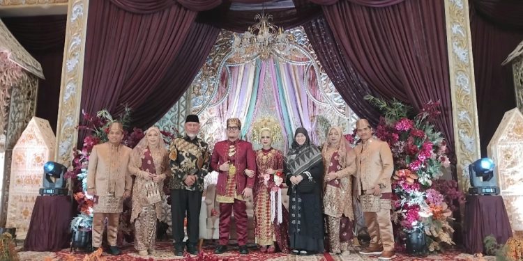 Dirut Bank Nagari Gusti Candra Baralek Gadang, Benny Utama dan Mahyeldi Beri Sambutan