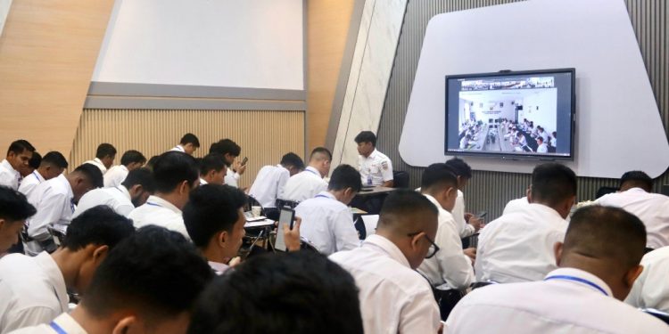 KAI Divre II Sumbar Perkuat Keselamatan Perlintasan Melalui Pembekalan Kompetensi bagi 37 PJL Baru