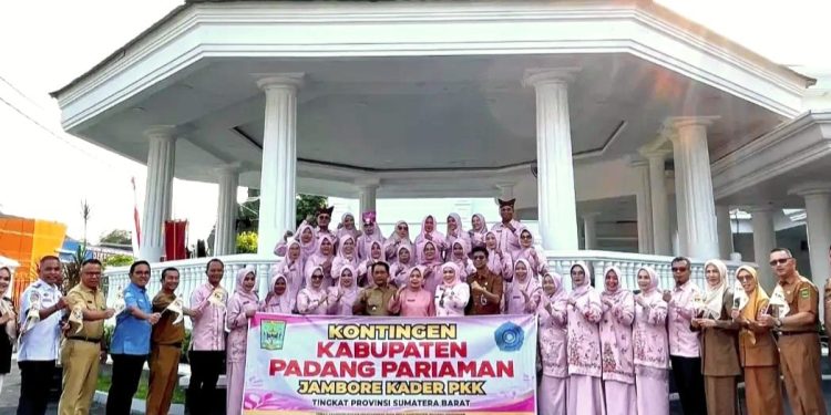 Dilepas Menuju Jambore Kader PKK Berprestasi, Kontingen Padang Pariaman Optimis Harumkan Nama Daerah