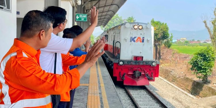 Tilik PJL, KAI Divre II Sumbar Perkuat Pengawasan dan Keselamatan di Perlintasan Sebidang