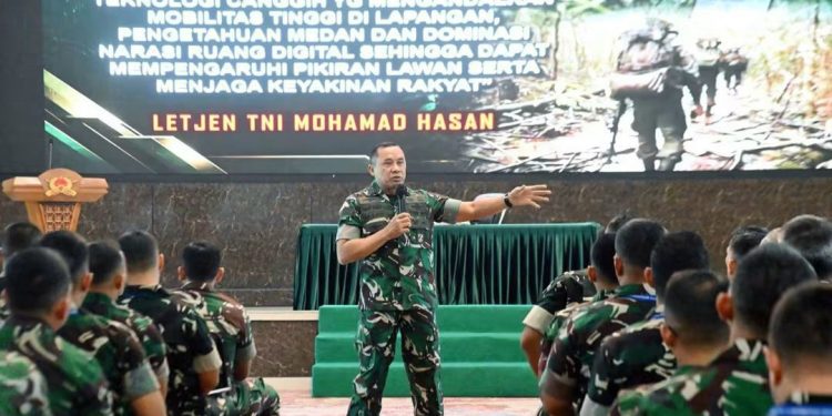 Dankodiklatad Letjen TNI Mohamad Hasan: Perwira TNI AD Harus Siap Hadapi Perang Modern